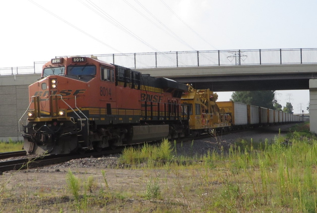 BNSF 8014 East